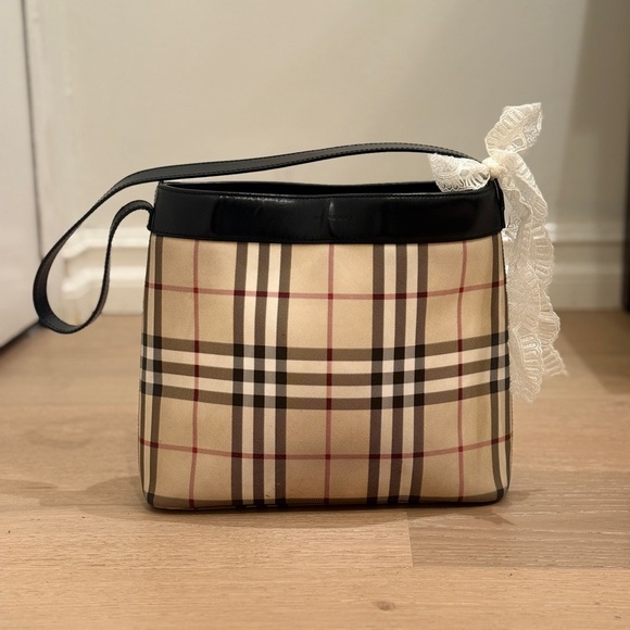 Vintage Burberry London Shoulder Bag - Picture 3 of 10